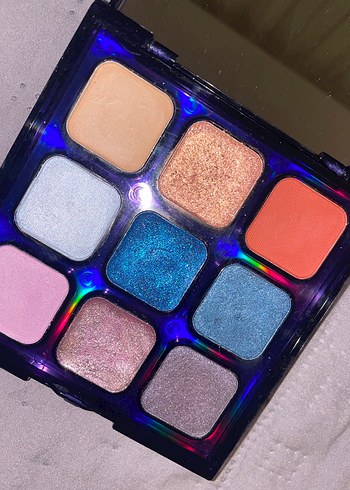 LYKD STARDUST Özel Koleksiyon Çok Renkli Göz Farı Paleti - Görsel 3