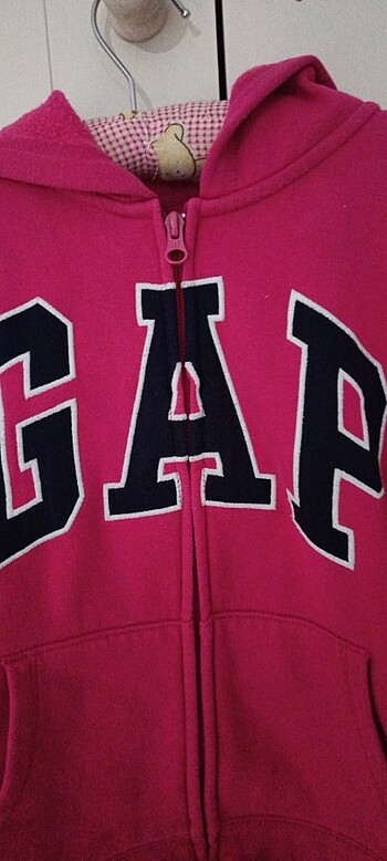 Gap Sweatshirt