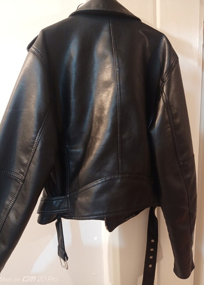Pull & Bear kadın deri ceket - Görsel 2