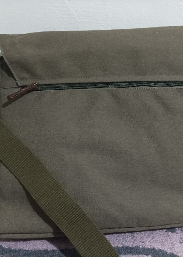 Kanvas Postacı Yatık Çapraz Çanta Haki - Görsel 4