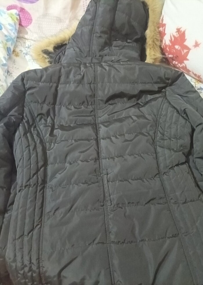 Yağmur Geçirmez Mont - Uzun Boy Şapkalı Cepli Mont - Görsel 5