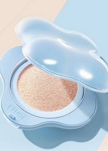 Mavi Cinnamoroll Fondöten ve Sabitleyici Sprey Seti - Görsel 2