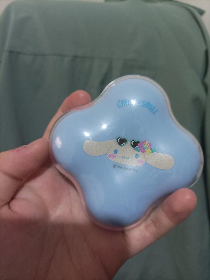 Mavi Cinnamoroll Fondöten ve Sabitleyici Sprey Seti - Görsel 3