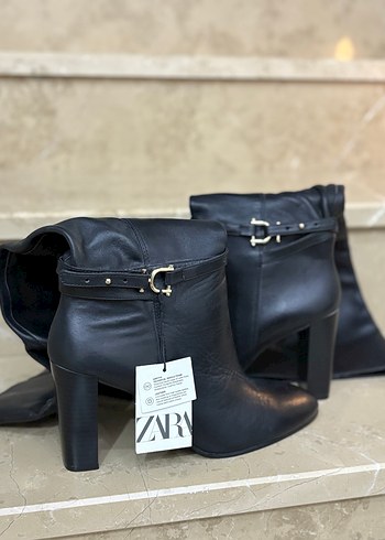 Kadın Siyah Deri Tokalı Dizüstü Bot - Görsel 4