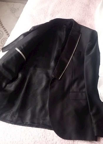 Siyah ve Beyaz Şık Takım - Görsel 2