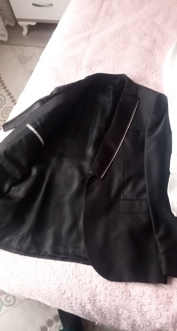 Siyah ve Beyaz Şık Takım - Görsel 2