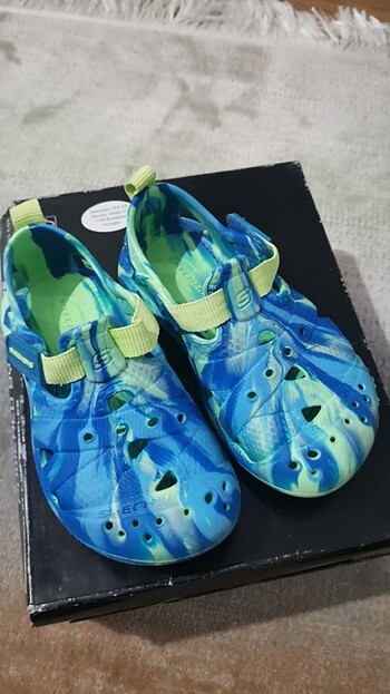 Skechers çocuk sandalet 25 numara