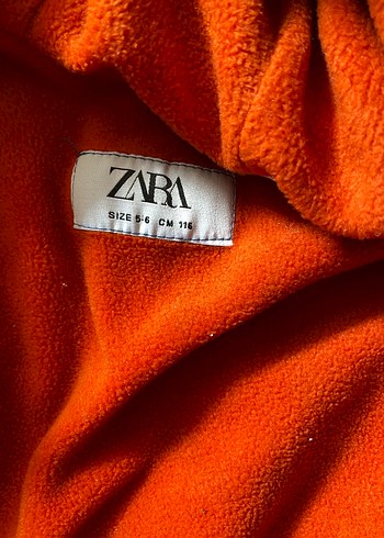 Zara Zara Kapüşonlu içi polarlı Erkek Çocuk Renkli Baskılı Mont