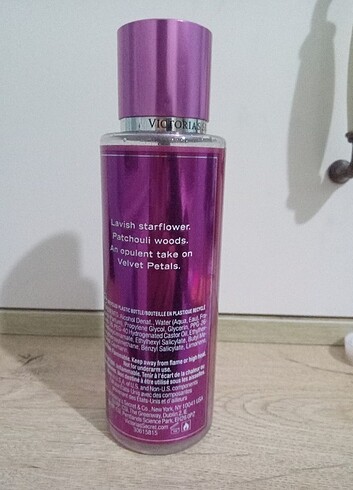 Beden Victoria secret velvet petals