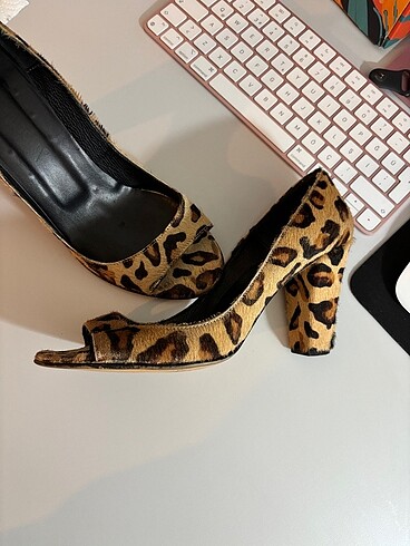 Desa Desa marka 38 numara Leopar desenli topuklu ayakkabı