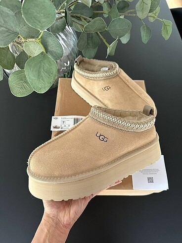 Ugg Tazz Sand - Sınırlı Sayıda 37 numara - Barkodlu ürün