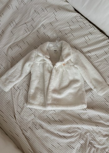 Kız Çocuk Beyaz Peluş Ceket - Görsel 2