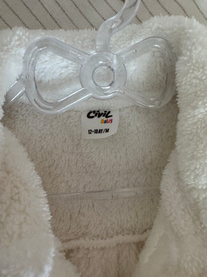 Kız Çocuk Beyaz Peluş Ceket - Görsel 4