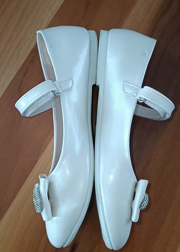 Beyaz Tokalı Kız Çocuk Babet - Görsel 7