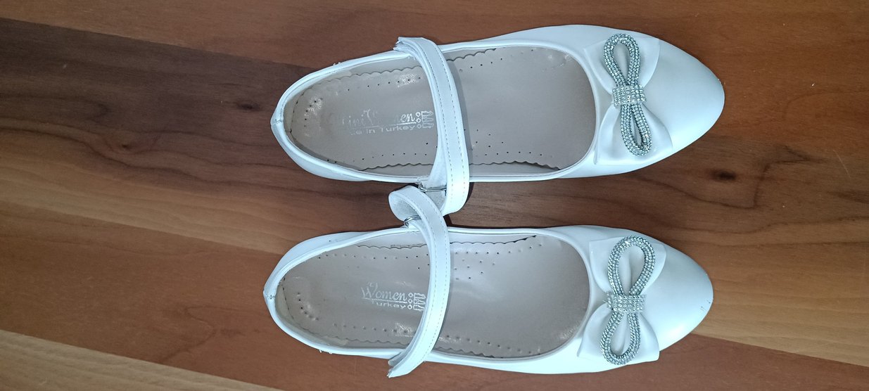 Beyaz Tokalı Kız Çocuk Babet - Görsel 2