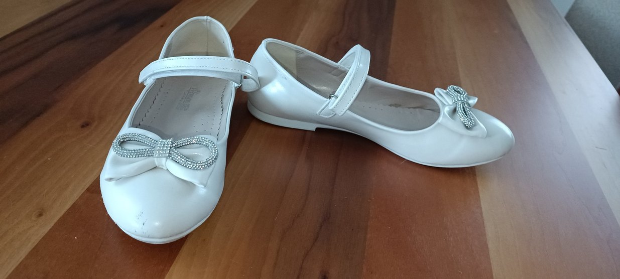 Beyaz Tokalı Kız Çocuk Babet - Görsel 4