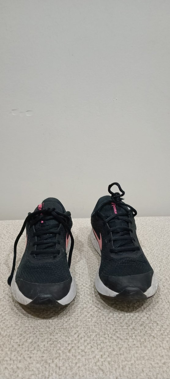 Kadın Siyah-Pembe Bağcıklı Spor Ayakkabı - Görsel 4
