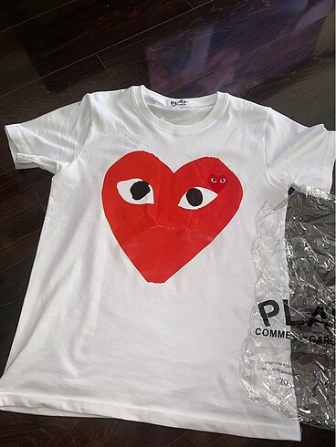 Cdg tee orijinal
