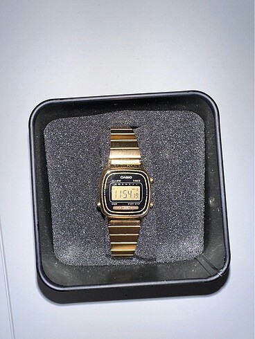 Beden altın Renk Casio retro saat