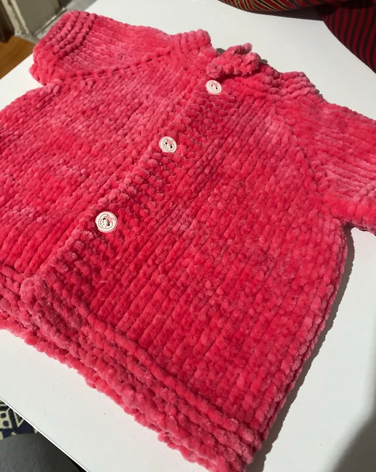 Örgü Kız Bebek çilek düğmeli yelek (6ay 1 yaş) - Görsel 2