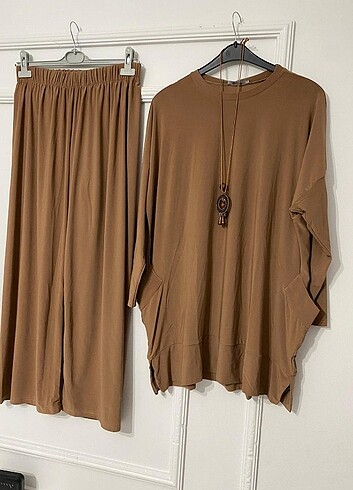 48 Beden camel Renk ikikili taklm 38 50 var