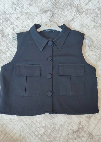 Düğmeli Siyah Mini Kolsuz Yelek