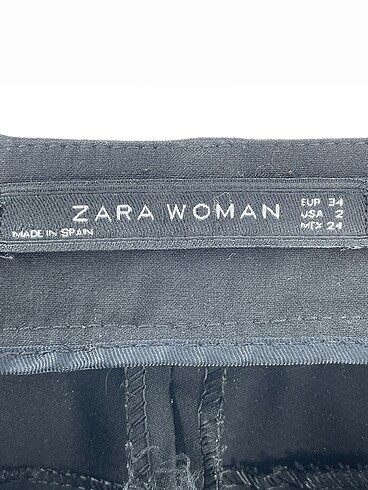 34 Beden siyah Renk Zara Düz Kesim %70 İndirimli.
