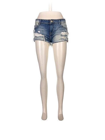 Bershka T-shirt %70 İndirimli.