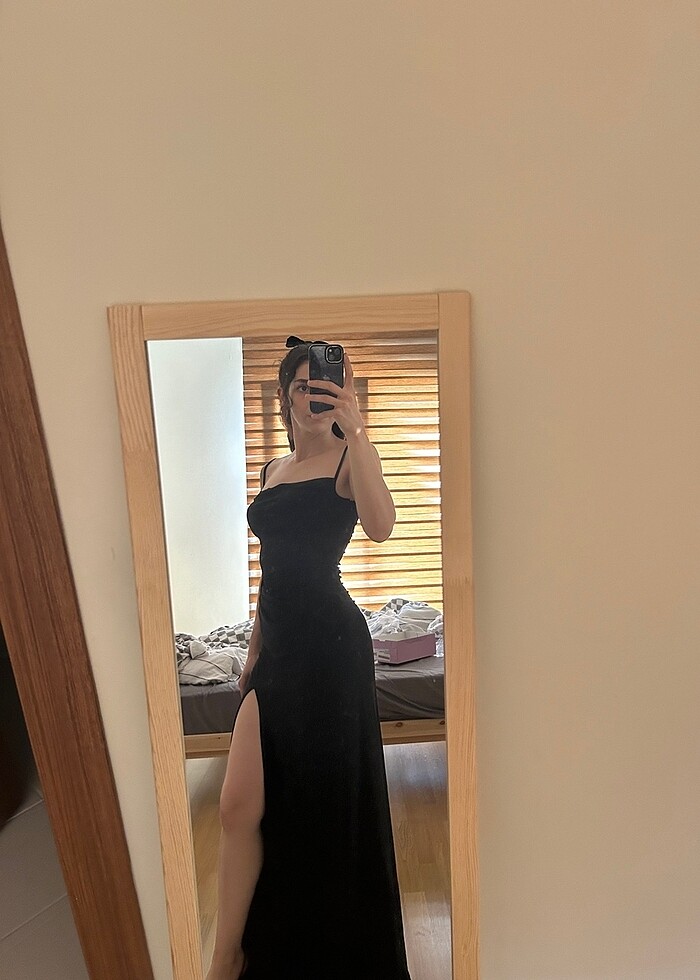 Yırtmaçlı Drapeli Elbise - Görsel 3