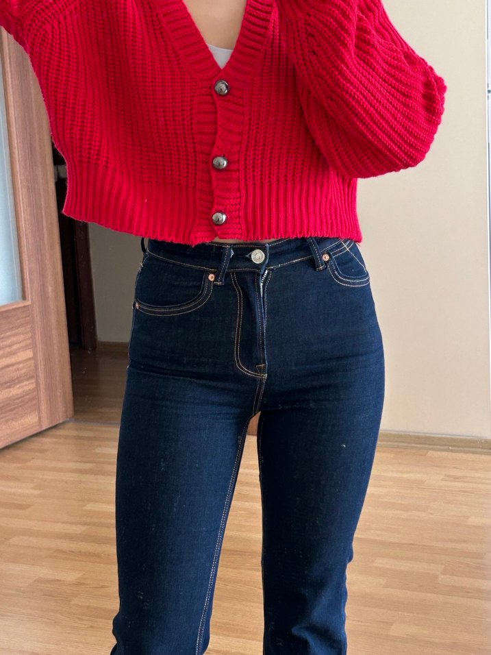 Kırmızı V Yaka Örgü Kadın Hırka - Görsel 4