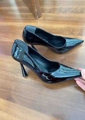 Diğer Siyah Rugan Stiletto Topuklu Kadın Ayakkabı