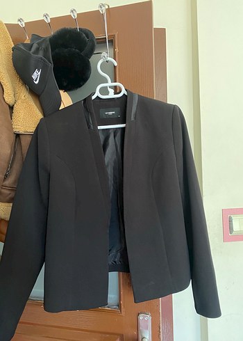Kadın Siyah Mini Blazer Ceket