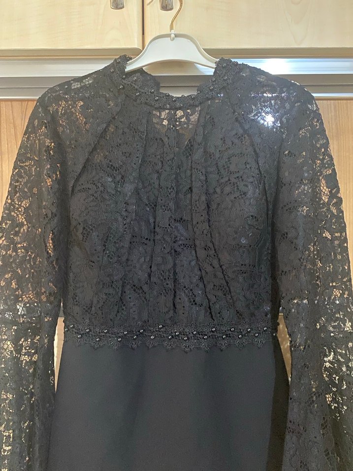 Dantel Detaylı Siyah Midi Elbise - Görsel 2