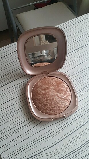 Bronzer..allık 