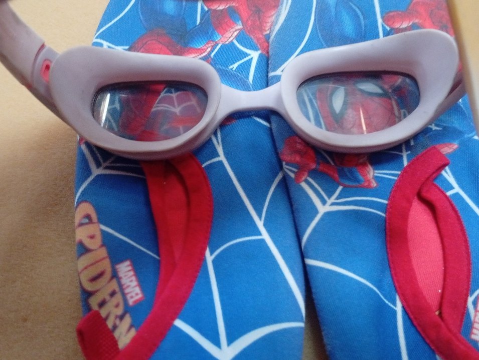 Renkli Mini Yüzücü Gözlükleri Velcro Bantlı - Görsel 3