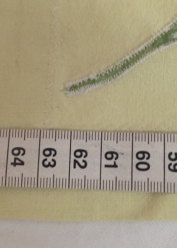 Beden çeşitli Renk Nakışlı Bej Masa Örtüsü