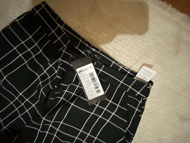 Trendyol & Milla Kareli pantolon