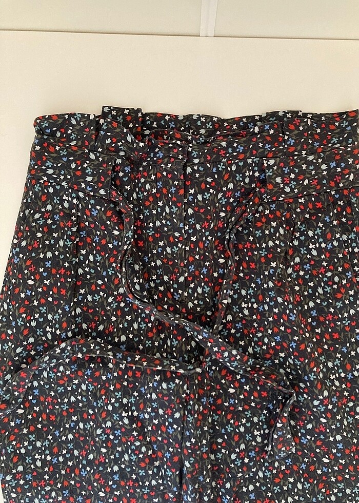 Zara Çiçekli Kuşaklı Pantolon - Görsel 2