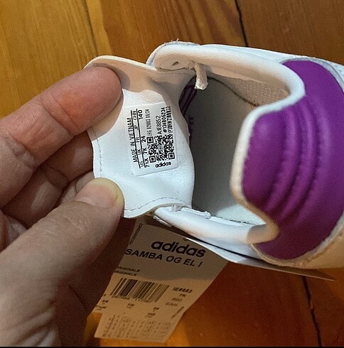 24 Beden orijinal , etiketli adidas samba