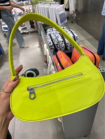 Stradivarius çanta