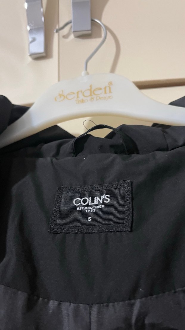 Kürk Detaylı Siyah Kadın Uzun Kışlık Mont - Görsel 3