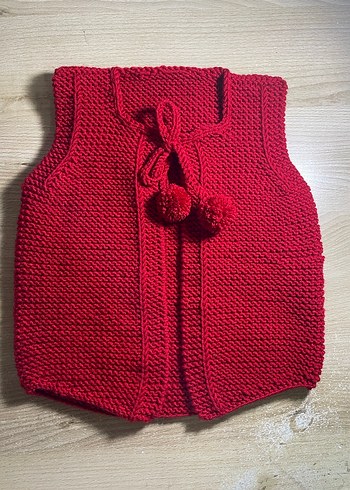 Kız Çocuk Kırmızı Bohem Nakışlı Örgü Yelek - Görsel 2