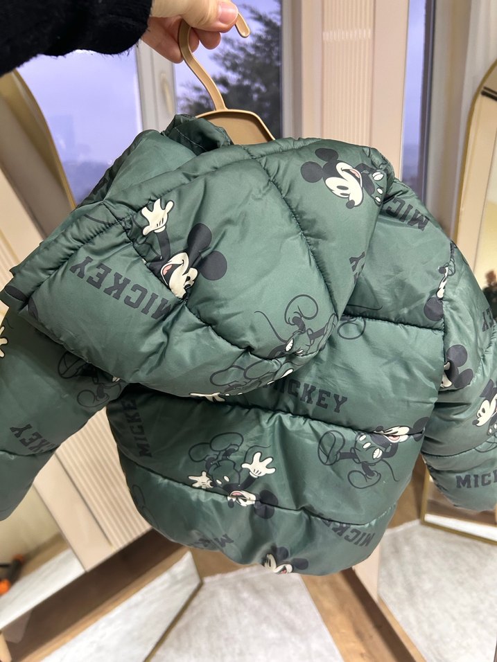 H&MErkek Çocuk Yeşil Mickey Baskılı Mont - Görsel 2