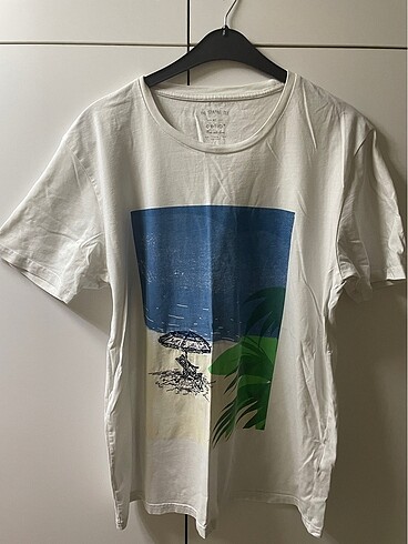 BEYAZ RESMLİ TİŞÖRT/ GRAPHİC TEE