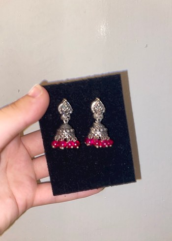Pembe Boncuk Detaylı Küpe