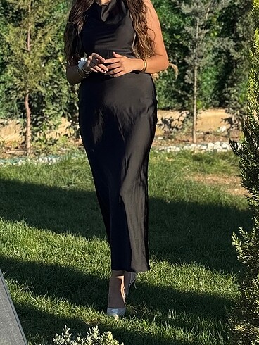 Diğer Zara model saten elbise