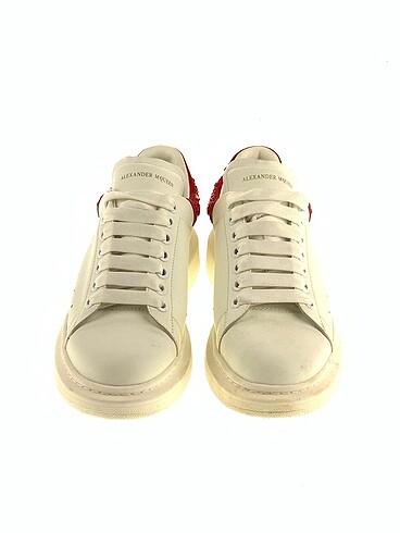 41 Beden Alexander McQueen Spor Ayakkabı %70 İndirimli.