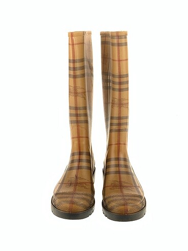 40 Beden Burberry Çizme %70 İndirimli.