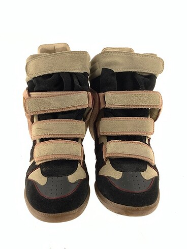 41 Beden Isabel Marant Bot %70 İndirimli.