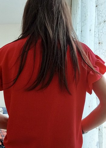 Diğer Kadın Kırmızı Pilili Kısa Kollu Tişört